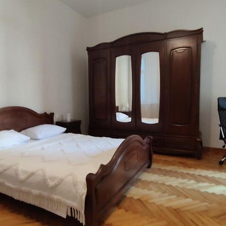 Flat in the city center Οδησσός Εξωτερικό φωτογραφία